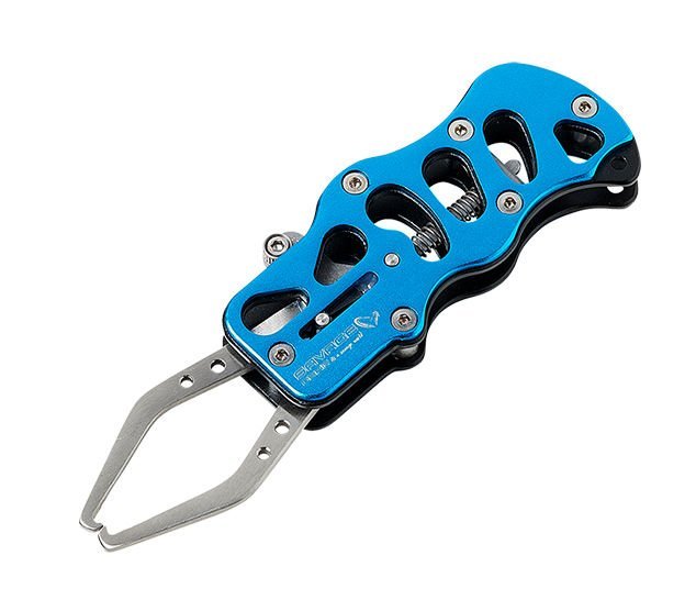 2904202669f208c9bfff3.jpeg Savage Gear LRF Lip Grip Alu 13.5CM 45X135MM - Görsel 1